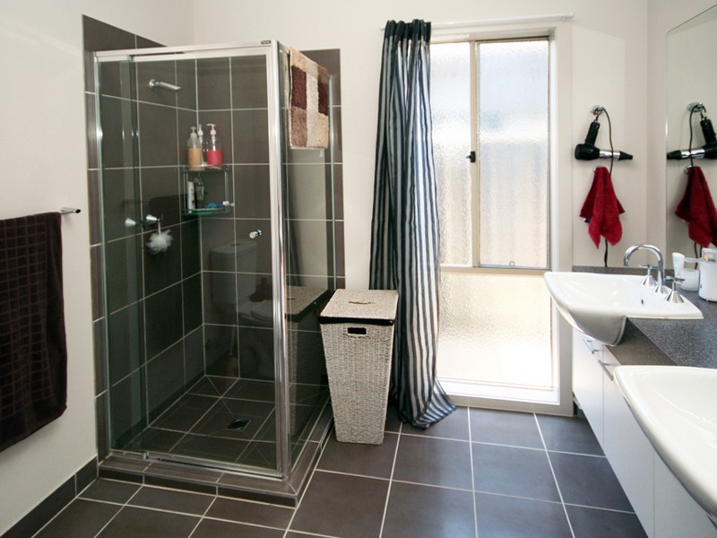 Cranbourne North VIC 3977