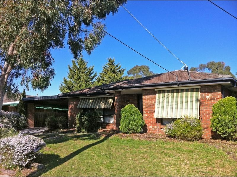 32 Greenwood Drive, Carrum Downs VIC 3201