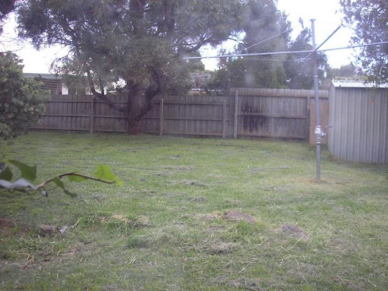 32 Greenwood Drive, Carrum Downs VIC 3201