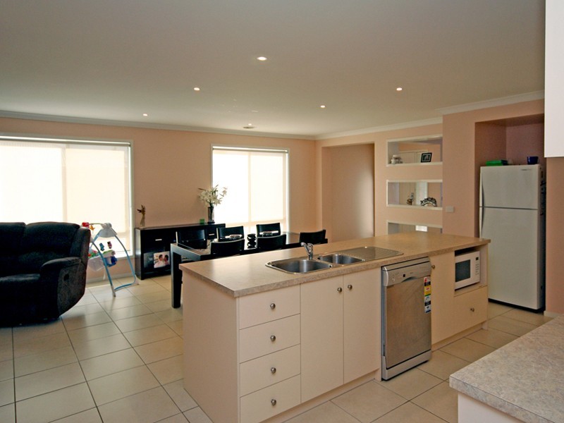 Cranbourne East VIC 3977