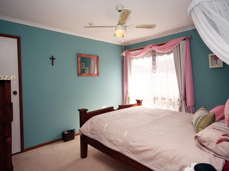 Cranbourne North VIC 3977