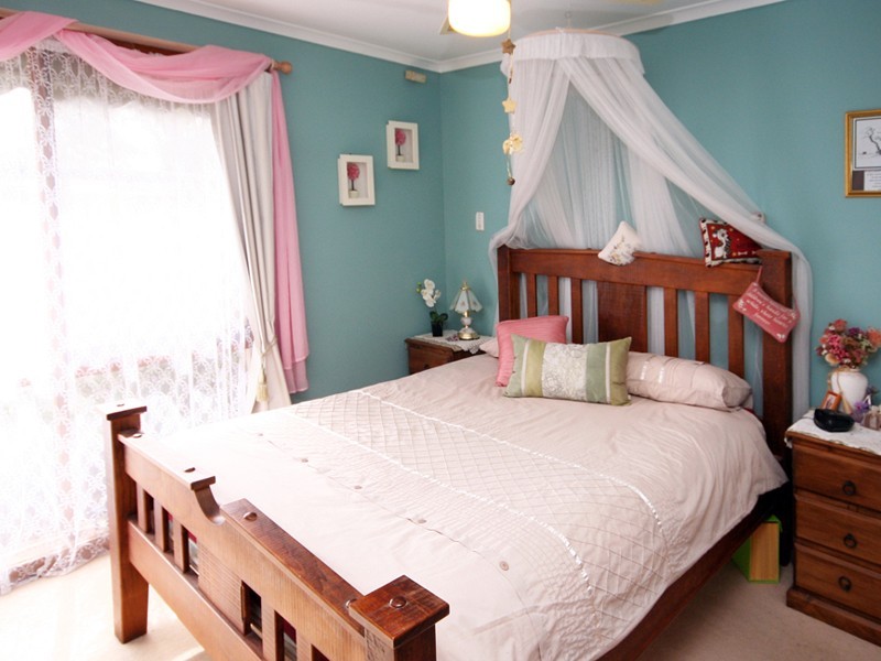 Cranbourne North VIC 3977