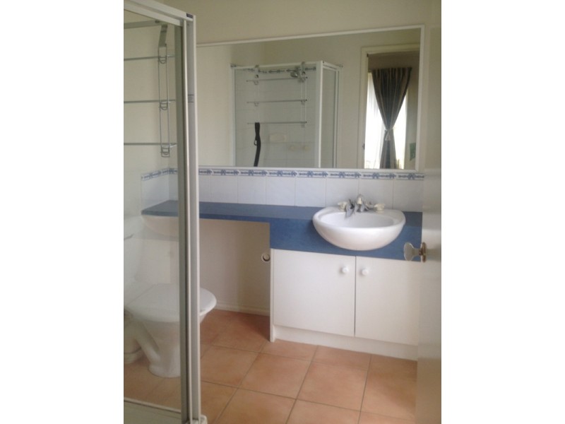 216 Evans Road, Cranbourne West VIC 3977