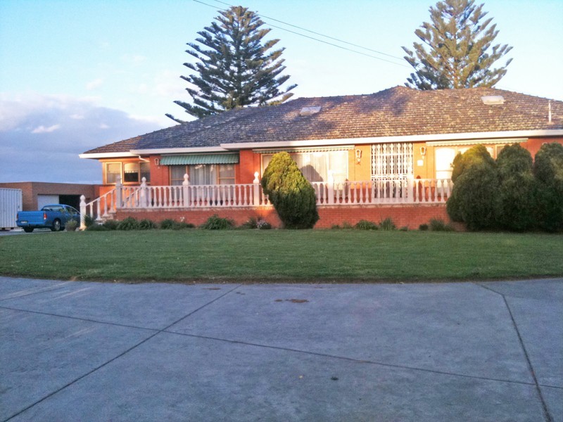 110 Clyde-Fiveways Road, Clyde VIC 3978