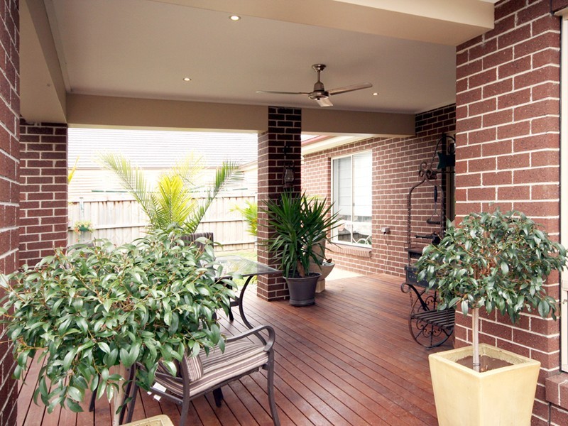 61 Thunderbolt Drive, Cranbourne East VIC 3977