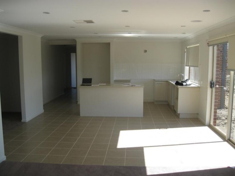 25 George Frederick Drive, Cranbourne West VIC 3977