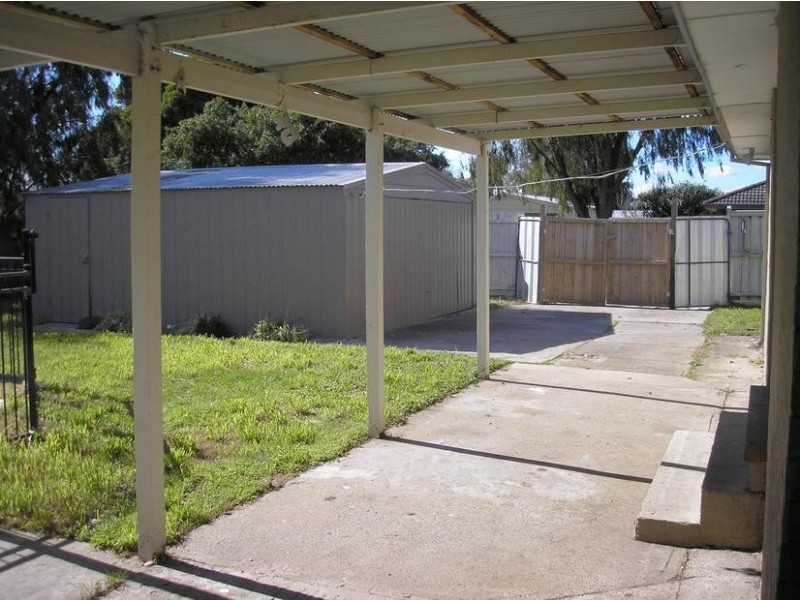 13 Campbell Parade, Cranbourne VIC 3977