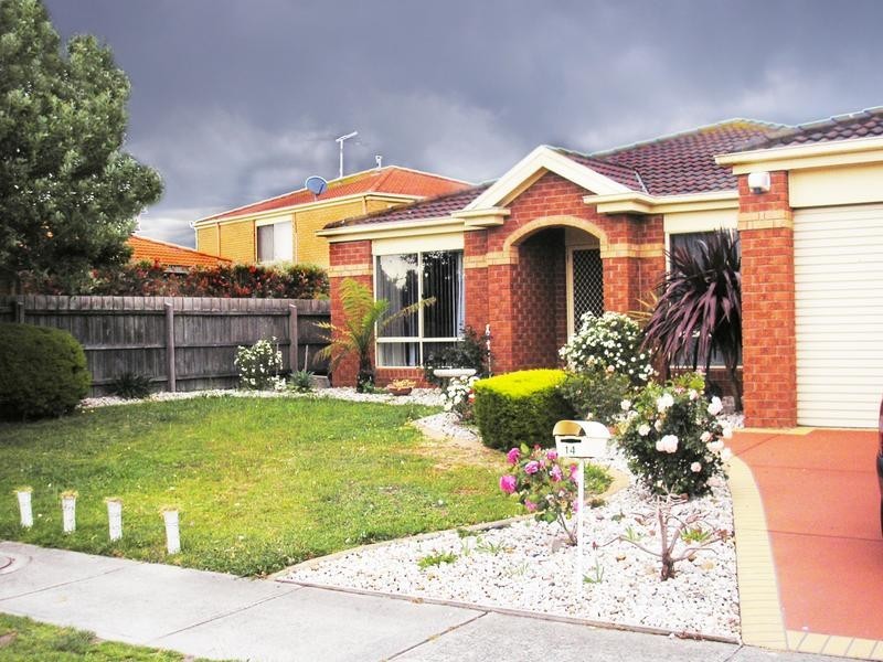 14 Norford Court, Cranbourne North VIC 3977