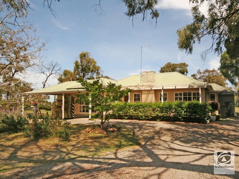 207 Smiths Lane, Cranbourne South VIC 3977