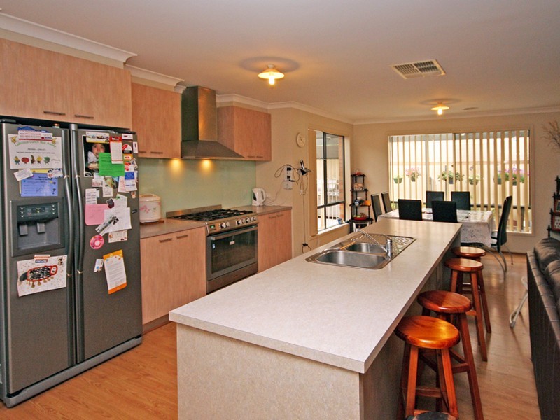 Cranbourne VIC 3977