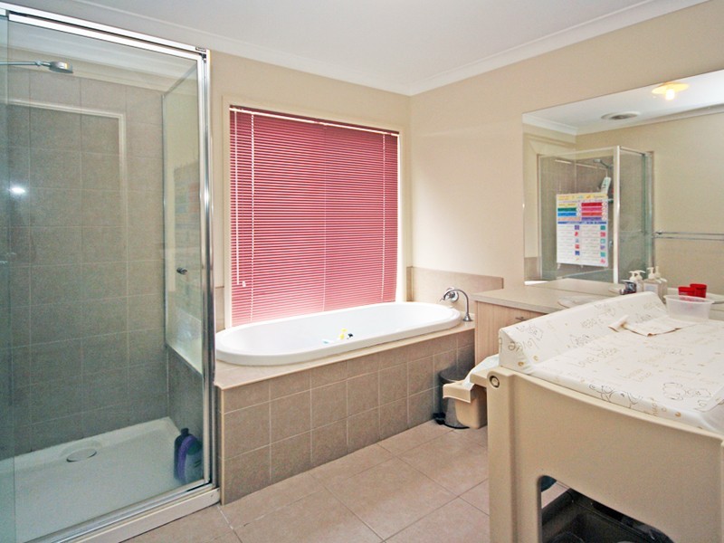 Cranbourne VIC 3977