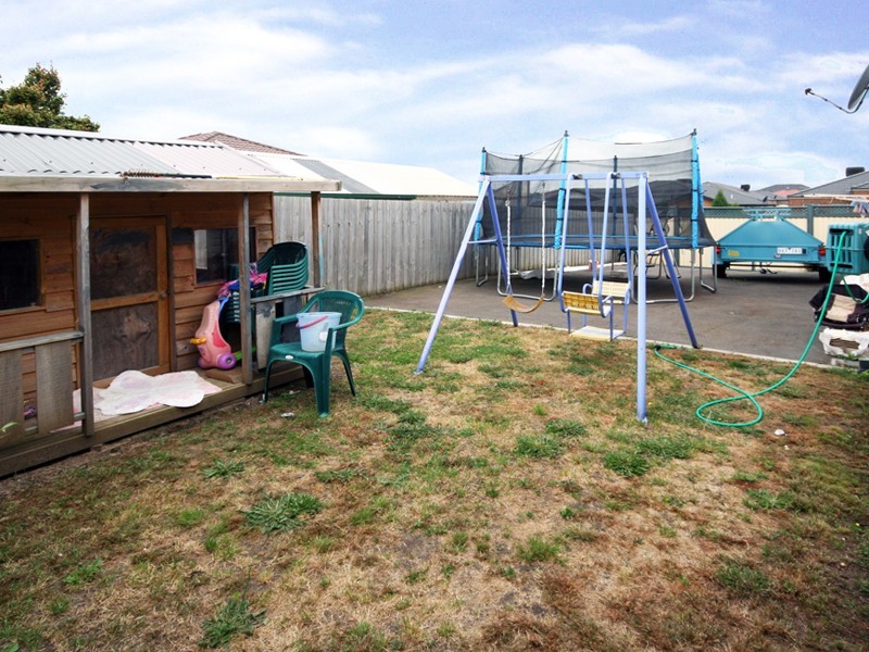Cranbourne VIC 3977