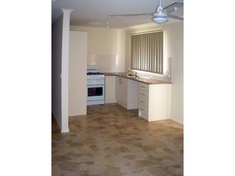 5 Natalie Court, Cranbourne VIC 3977