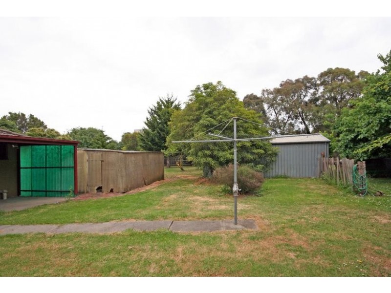 11 Bakewell Street, Cranbourne VIC 3977