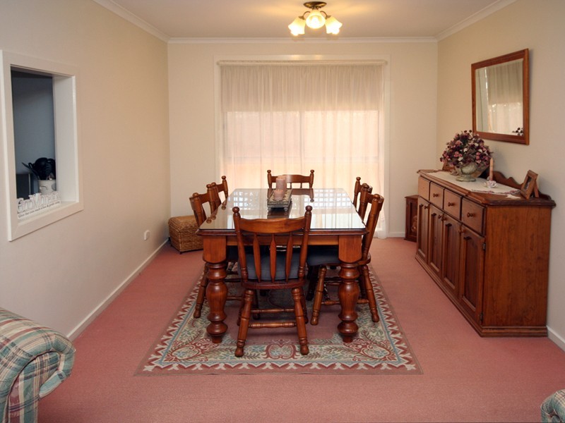 Cranbourne North VIC 3977