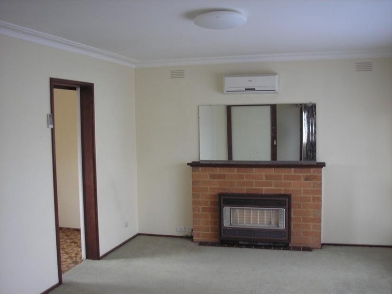 3 Harry Street, Cranbourne VIC 3977