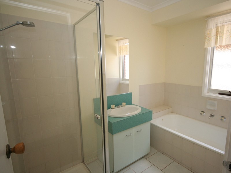 Cranbourne North VIC 3977