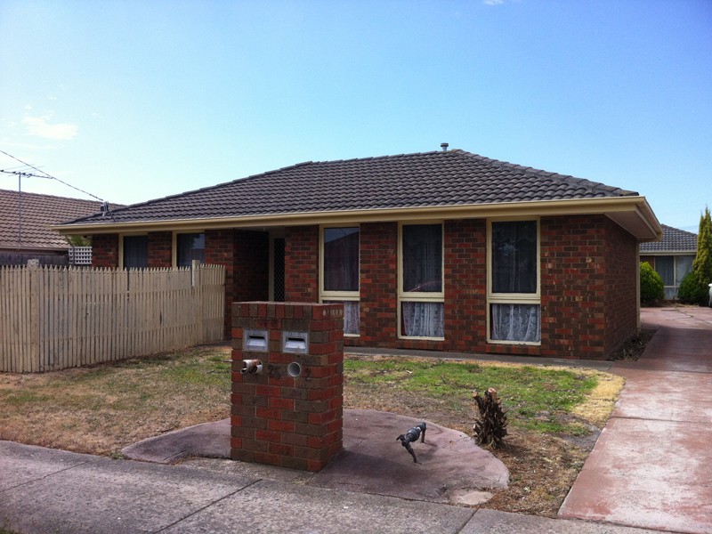 1/25 Rouse Street, Cranbourne VIC 3977