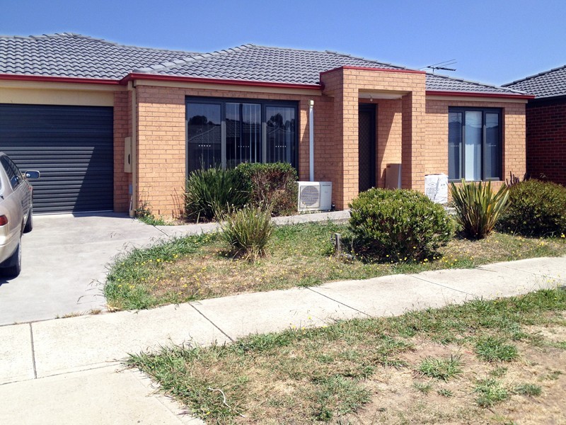 21 Providence Drive, Cranbourne VIC 3977