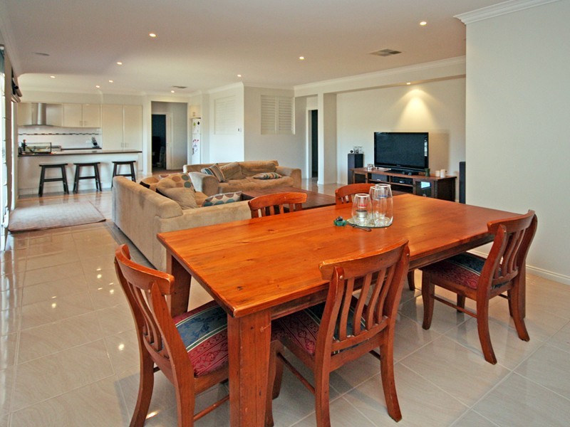 Cranbourne East VIC 3977