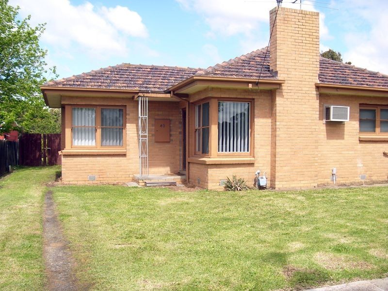 40 Lyall Street, Cranbourne VIC 3977
