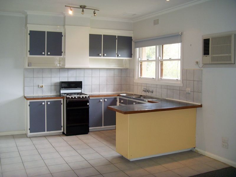 40 Lyall Street, Cranbourne VIC 3977