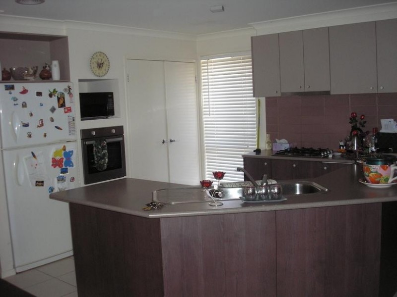 56 Phoenix Avenue, Cranbourne VIC 3977