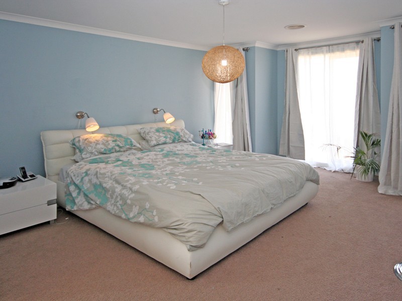 Cranbourne VIC 3977