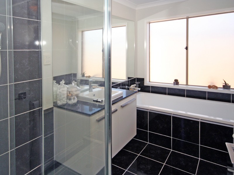 Cranbourne VIC 3977