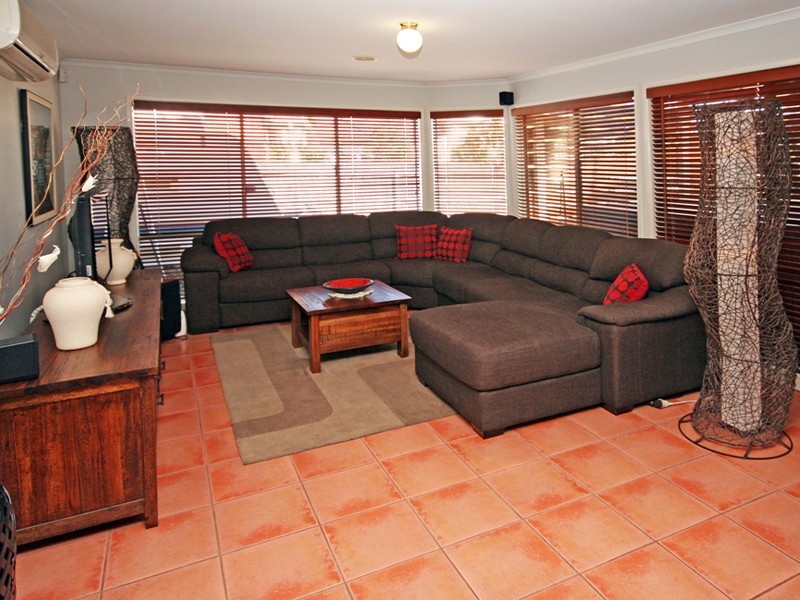 Cranbourne North VIC 3977