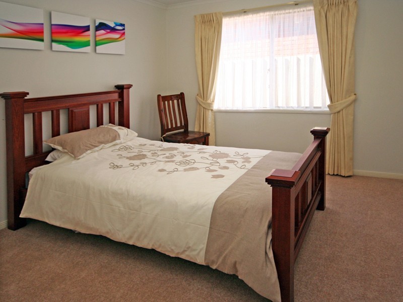 Cranbourne North VIC 3977