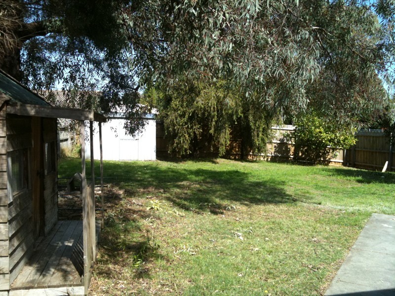 105 Endeavour Drive, Cranbourne North VIC 3977