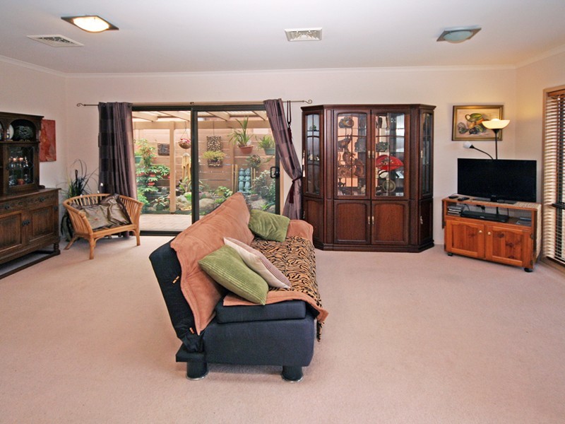 Junction Village VIC 3977