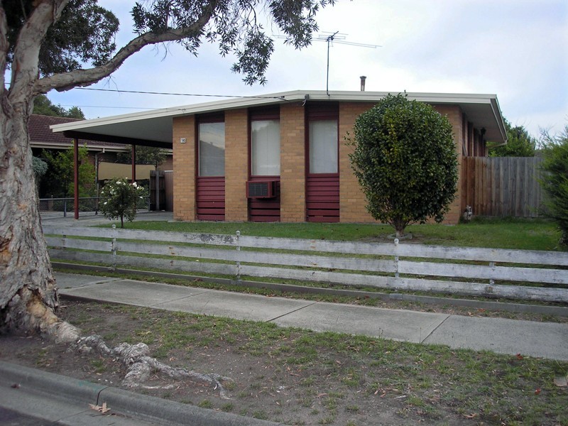 16 Hoya Crescent, Frankston VIC 3199