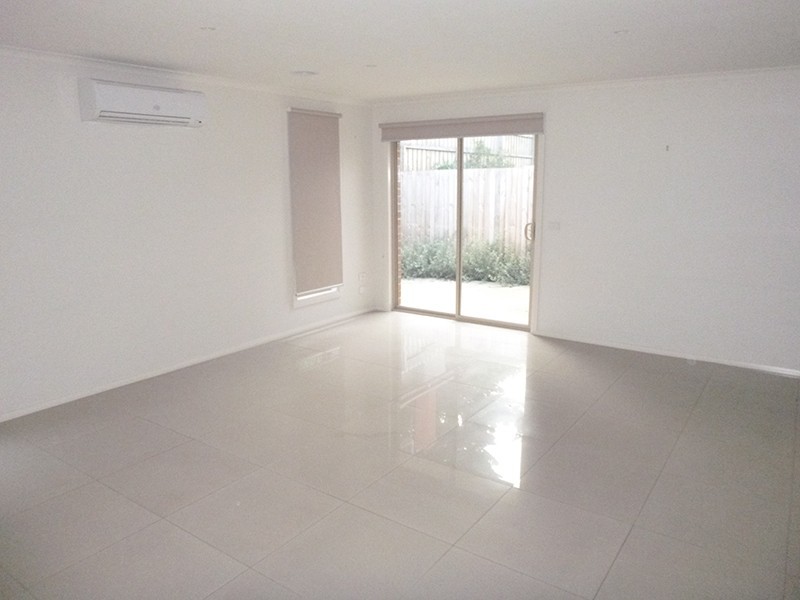 1A Houlder Avenue, Junction Village VIC 3977