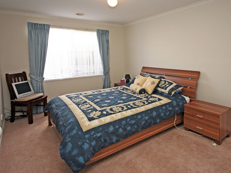 Cranbourne North VIC 3977