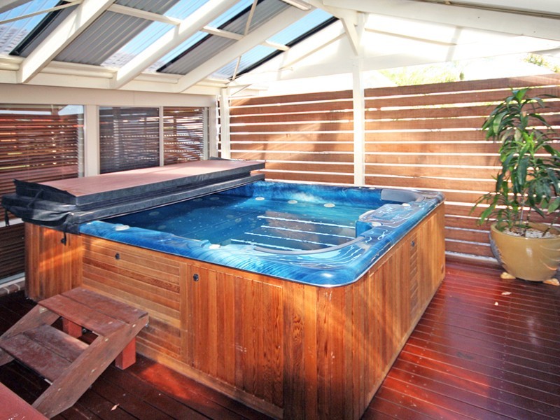 Cranbourne North VIC 3977