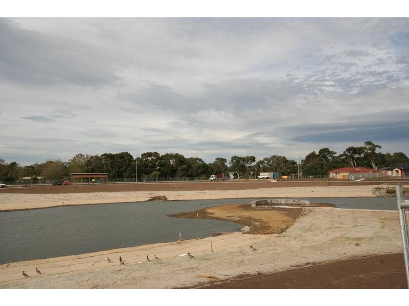 Cranbourne VIC 3977