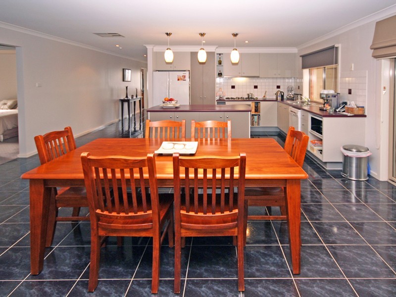 66 Ferndown Drive, Cranbourne VIC 3977