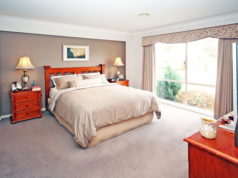 66 Ferndown Drive, Cranbourne VIC 3977