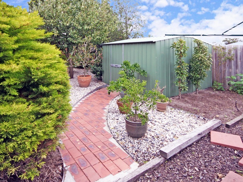 66 Ferndown Drive, Cranbourne VIC 3977