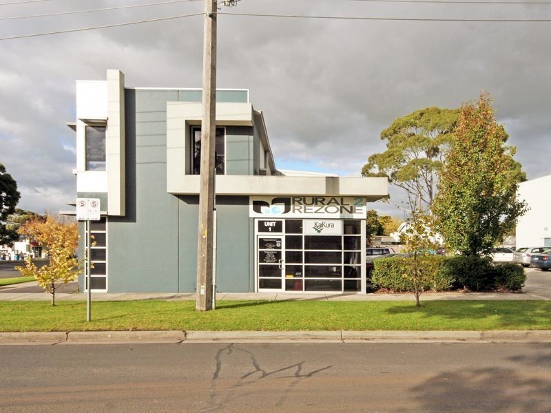 1/180 sladen, Cranbourne VIC 3977
