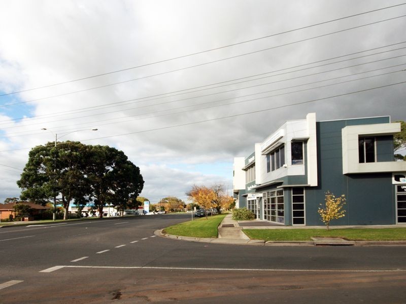 1/180 sladen, Cranbourne VIC 3977