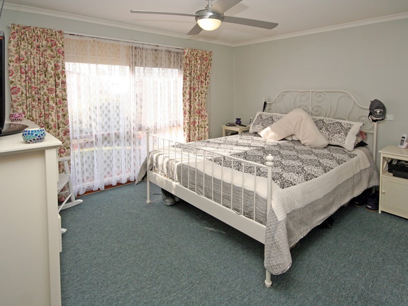 Cranbourne West VIC 3977