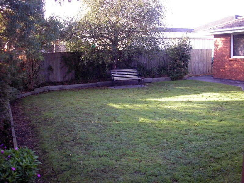 29 Courtenay Avenue, Cranbourne North VIC 3977