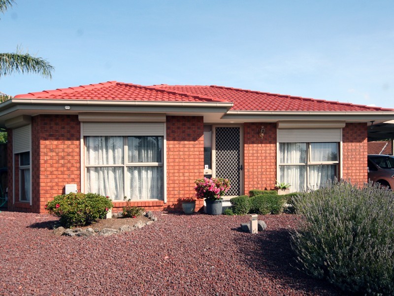 1/17 Frances Crescent, Cranbourne VIC 3977