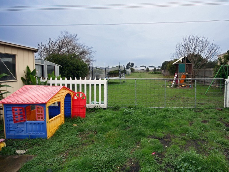 Cranbourne West VIC 3977