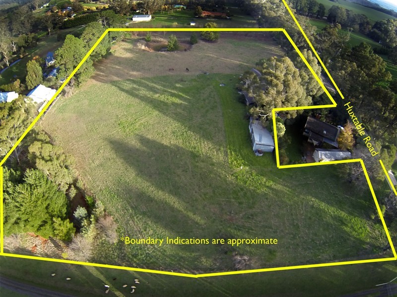 130 Huxtable Rd, Pakenham Upper VIC 3810