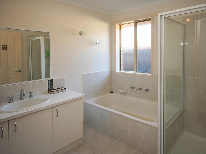 Cranbourne West VIC 3977