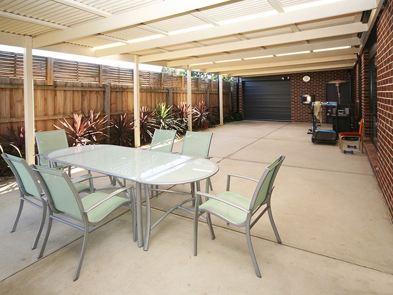 4 Heatherwood Court, Cranbourne West VIC 3977